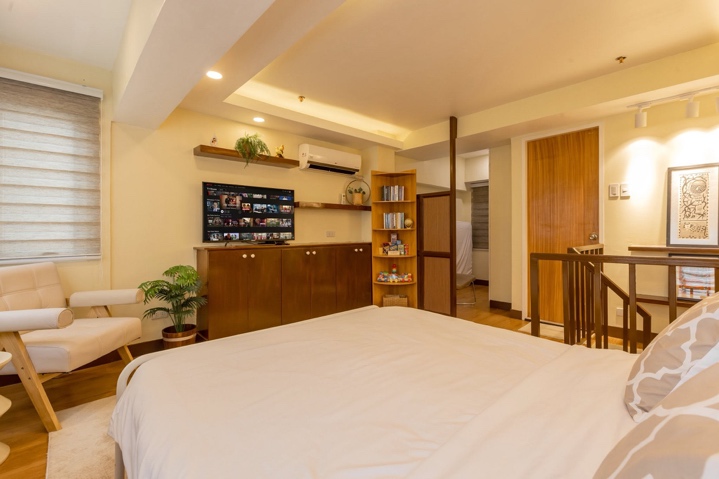 Samadhi Loft Suite interior photo 4